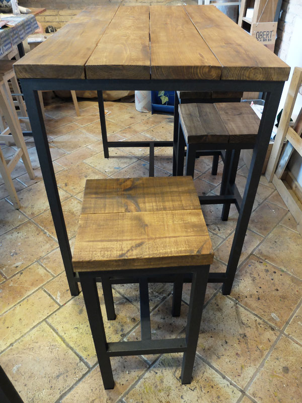 taula fusta i ferro a mida