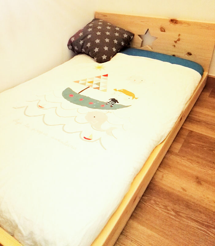 llit petit de fusta