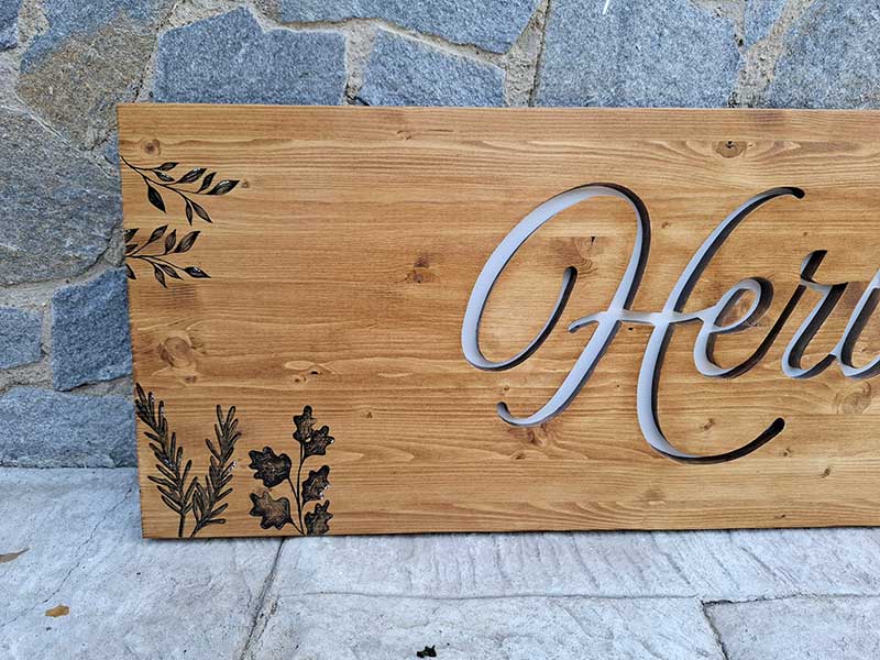 cartel madera establecimiento