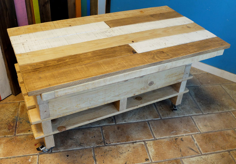 taula fusta a mida