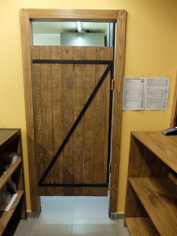 puerta madera western