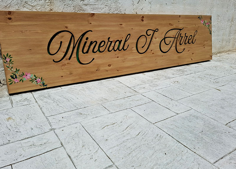 rotulo madera tienda