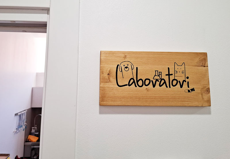 cartel madera señalización
